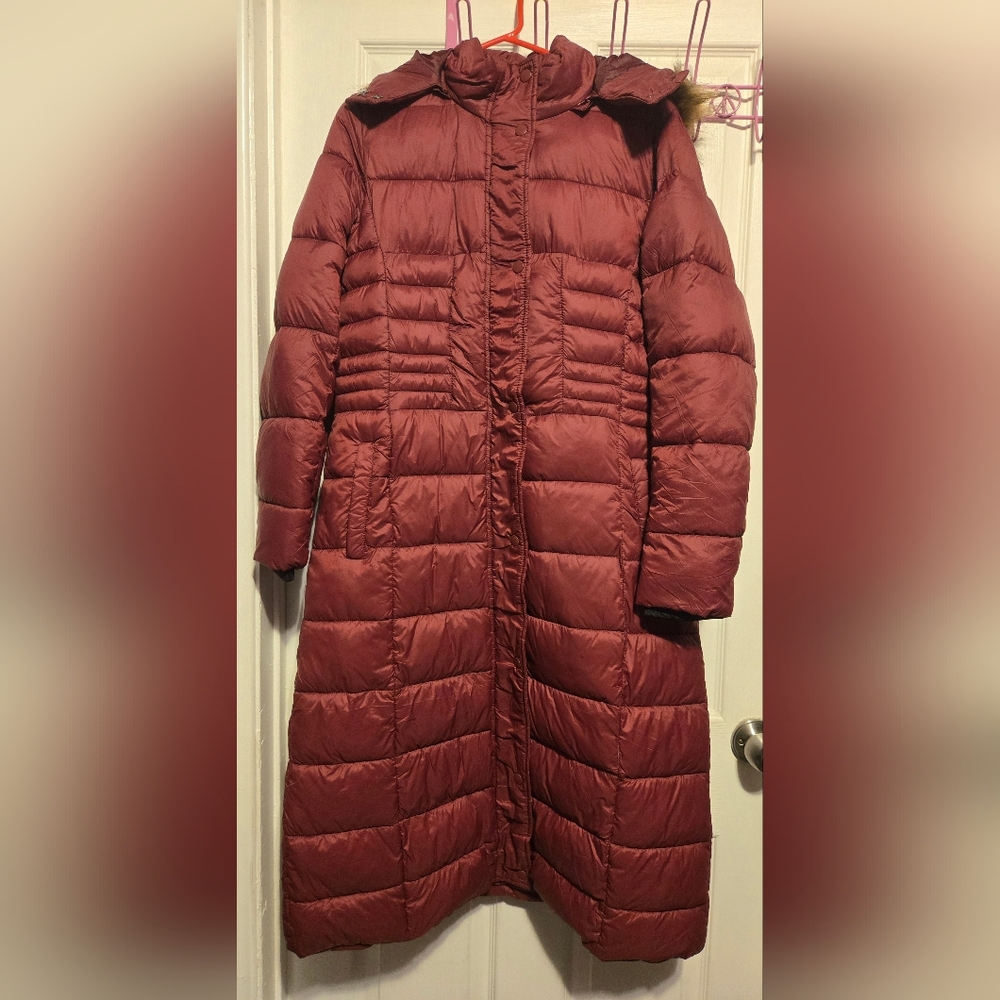 NWT Haute Edition Women's Long Padded Puffer Jacket with Faux Fur Lined Hood - Picture 2 of 16